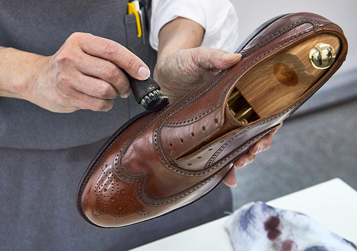 1902_shoes-care_06.jpg