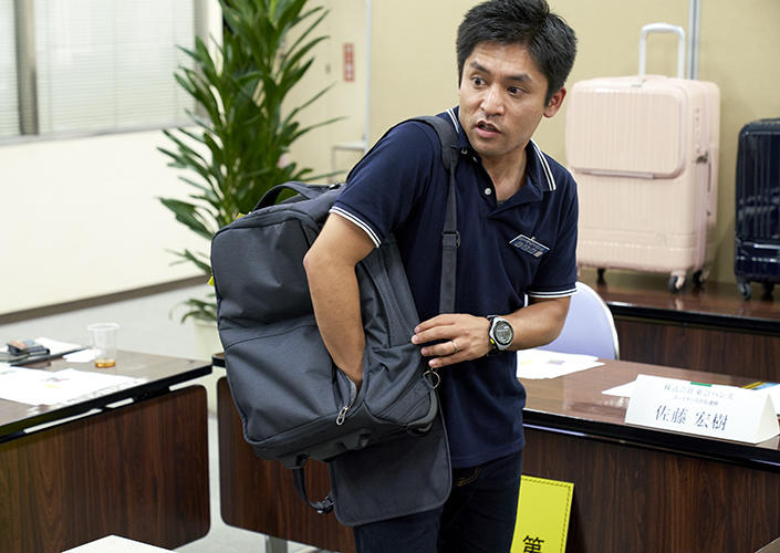 1908suitcase_14jpg.jpg