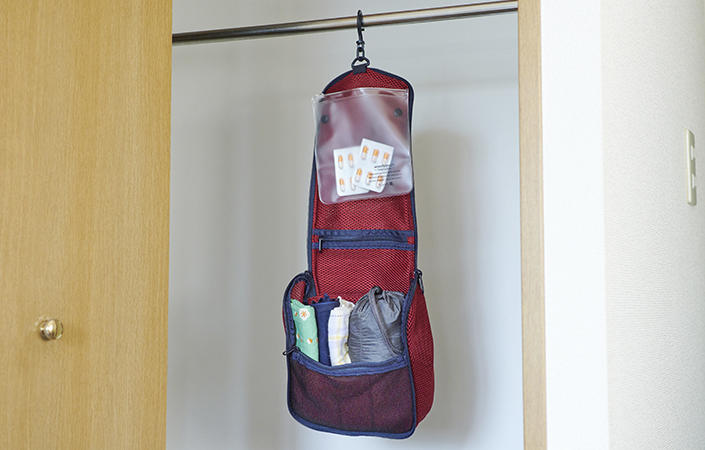 2004suitcase_11.jpg