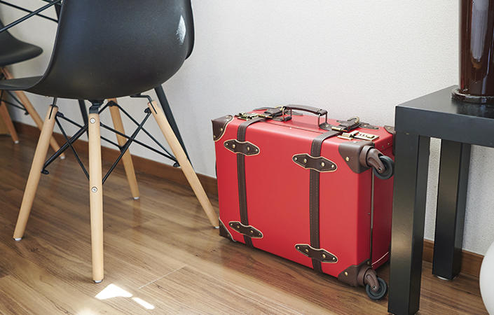 2004suitcase_13.jpg
