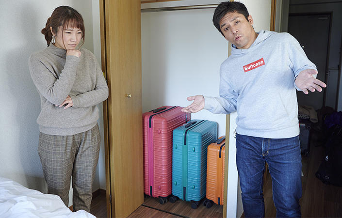 2004suitcase_15.jpg