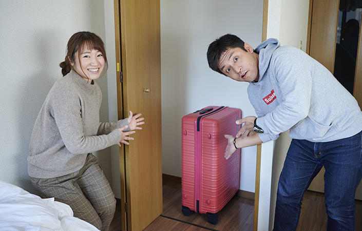 2004suitcase_17new.jpg