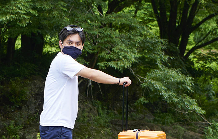 2007suitcase_03.jpg