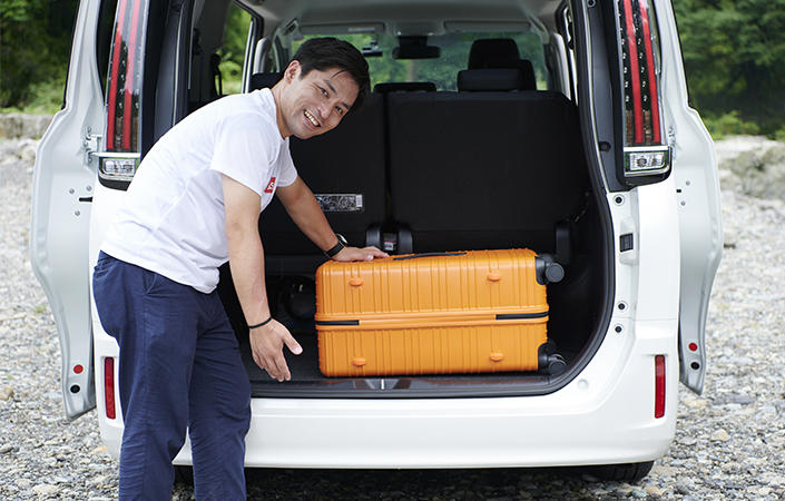 2009suitcase_14.jpg