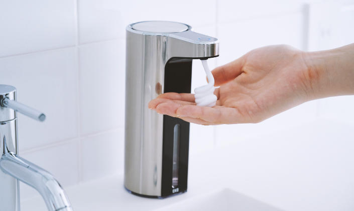 2010_hand_wash_01.jpg