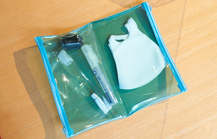 2011suitcase_12.jpg