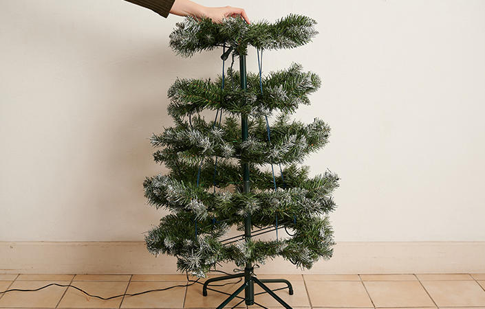 1911_christmas-tree_05.jpg