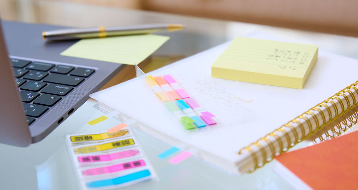 付箋を使っている様子