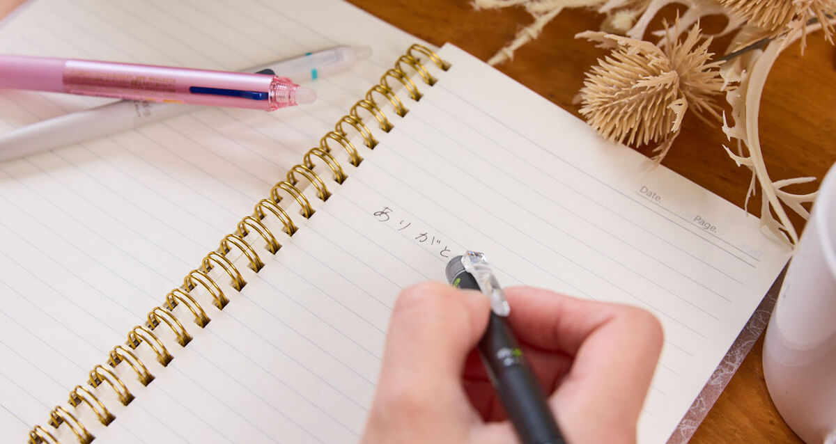 消せるボールペンのおすすめ15選！消える仕組みと人気のデザインをご紹介