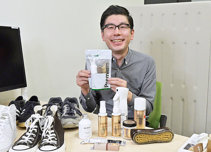 2105_sneaker-care_02.jpg