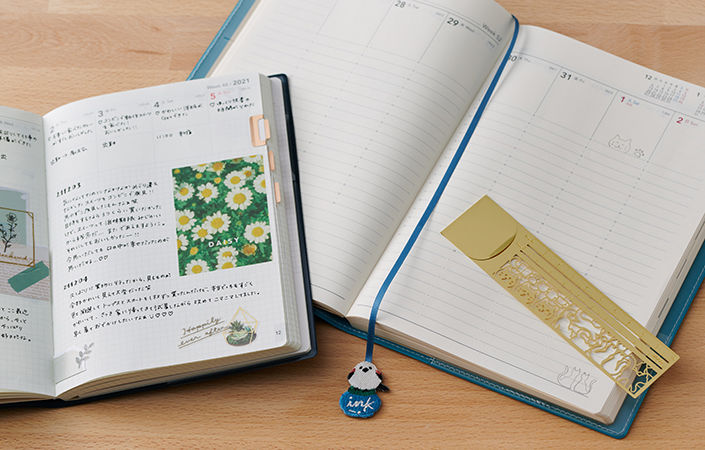 2112_notebook_02.jpg