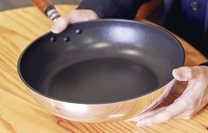 2203_HM-alumi-frying-pan_06.jpg