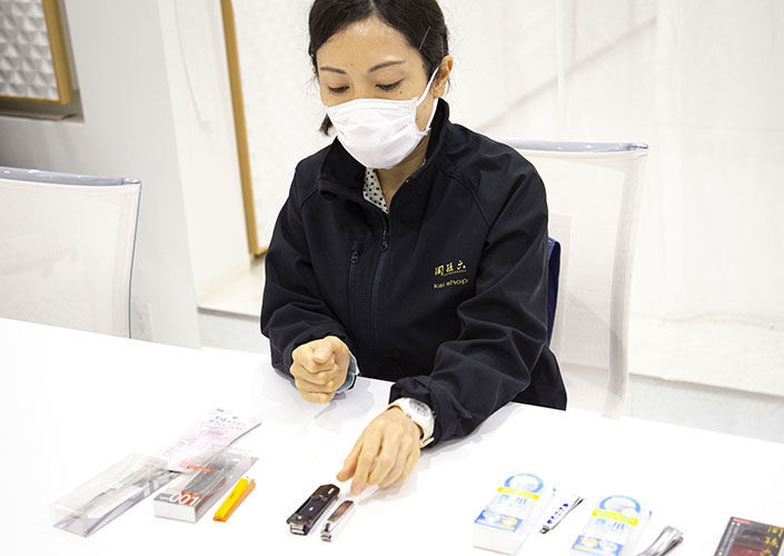 様々な種類の爪切り