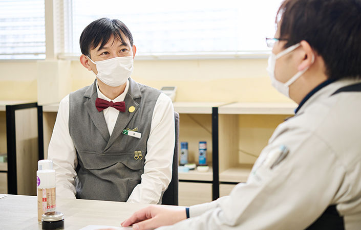 ハンズ北千住店 シューケアマイスター 森と株式会社コロンブス  田所さん