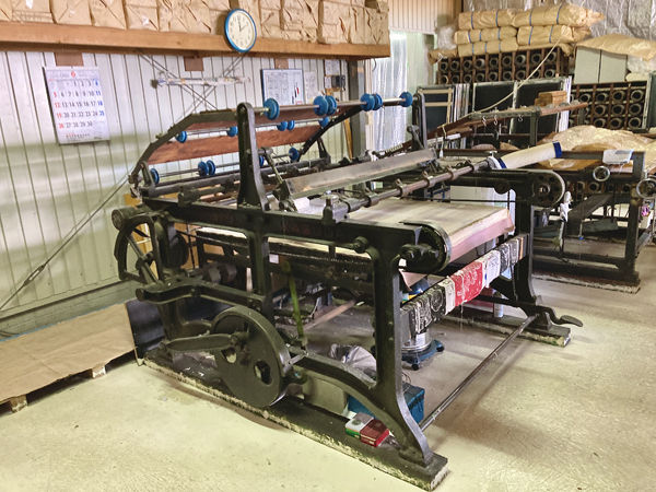 ume竹25　折りたたむ機械.jpg