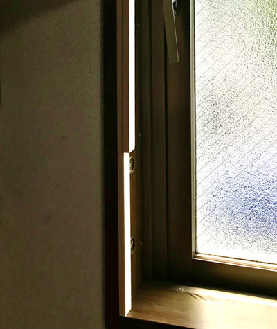 ume窓画像２　繋ぐ.jpg