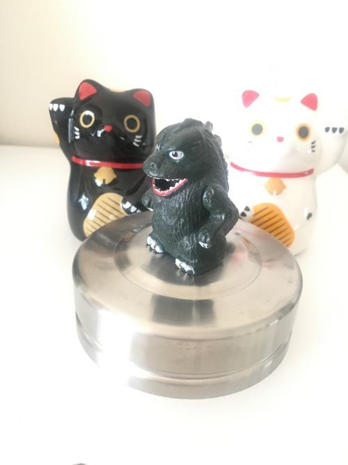 ちいかわ　ゴジラ500.jpg