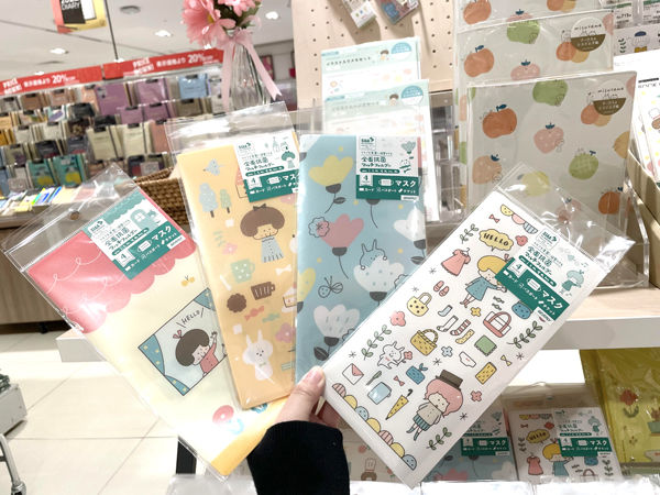 umeみず05前面抗菌マルチフォルダー.jpg