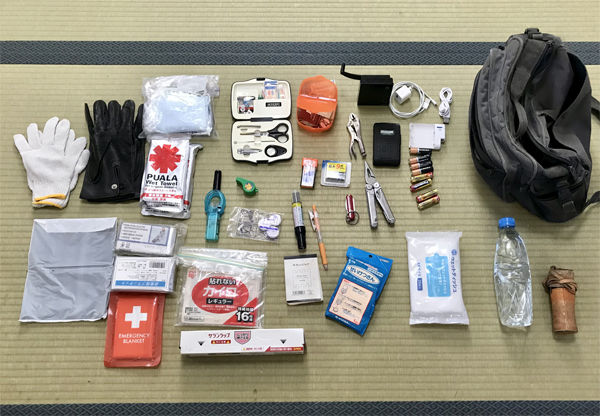 ume防15　非常持ち出し袋.jpg