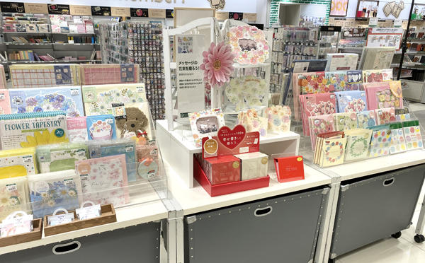 梅_写真④　色紙ステージ.jpg