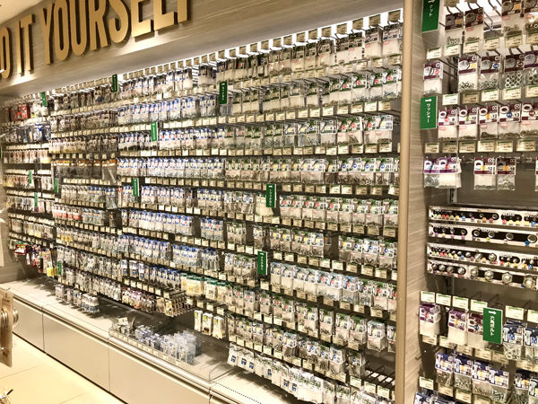 umeネジ1　ネジ売り場.jpg